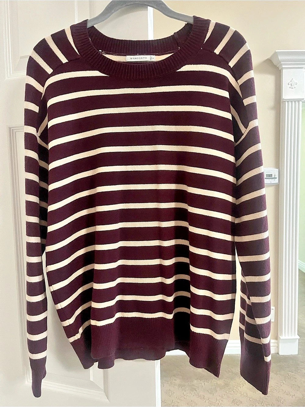 Staccato Striped Crewneck Sweater in Maroon & White Large